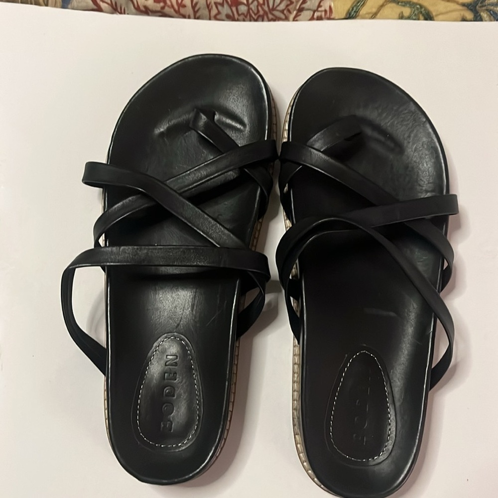 Boden Black Leather sandals size 38 EU (7.5 US)